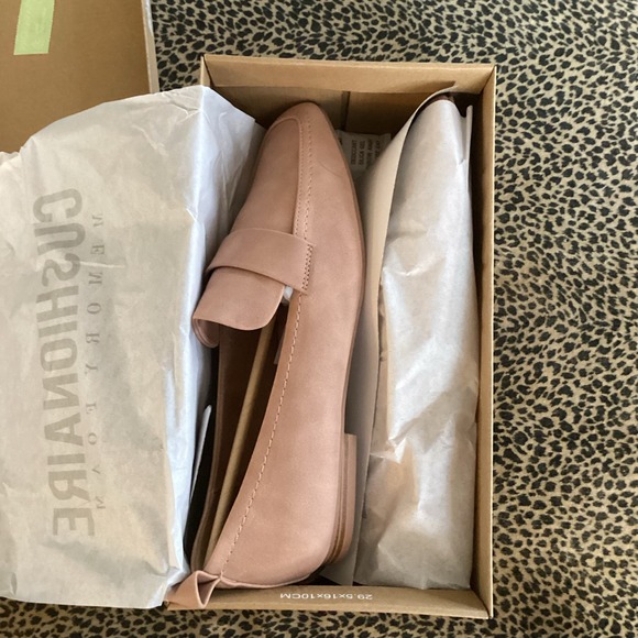 Cushionaire Mauve Vegan Suede Memory Foam Loafer 9.5 New in Box - Picture 6 of 7